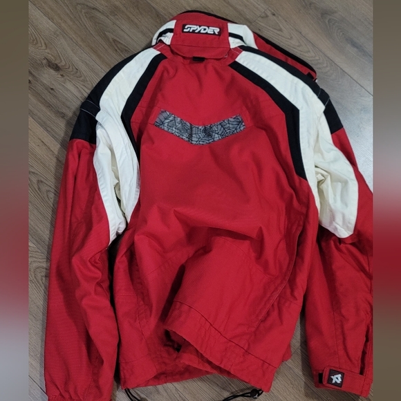 I dont ski anymore - Picture 2 of 3